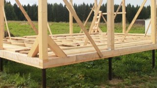 Сарай на винтовых сваях или хозблок на сваях Новодвинск цена от 2541 руб. / шт.